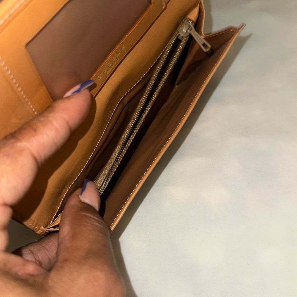 Celine Wallet - Picture 7 of 11